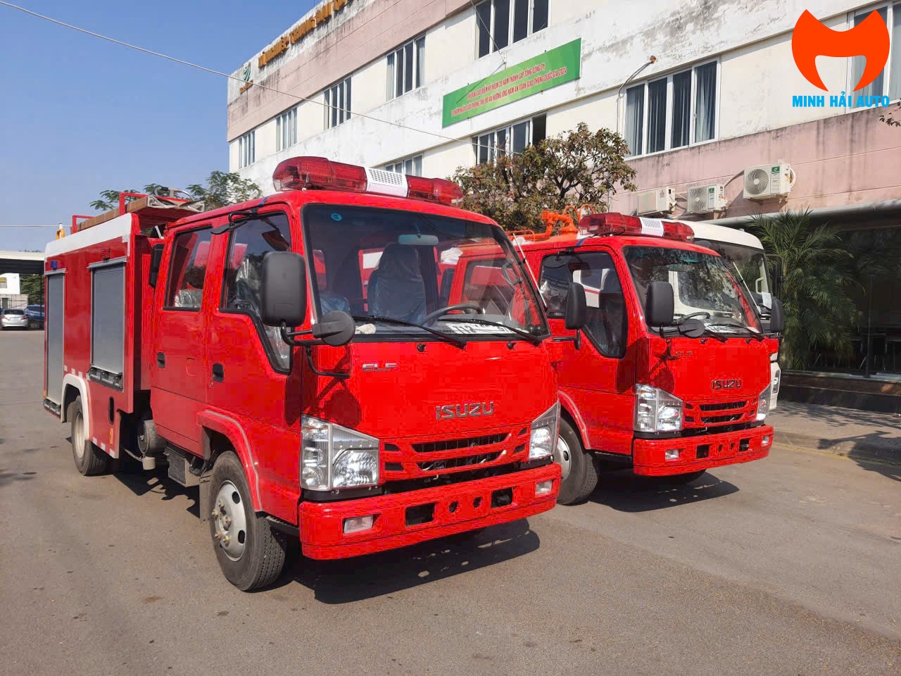 Xe cuu hoa Dongfeng nhap khau nguyen chiec