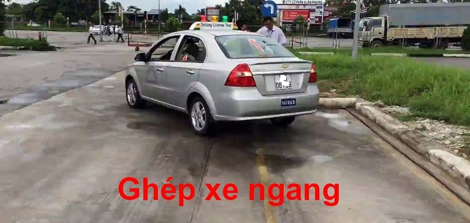 Mẹo ghép xe ngang vào nơi đỗ Mẹo ghép xe ngang vào nơi đỗ