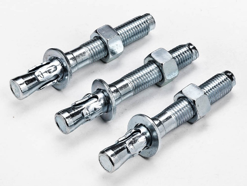 Công nghệ sản xuất Bulong nở 3 cánh inox phức tạp hơn so với các loại khác