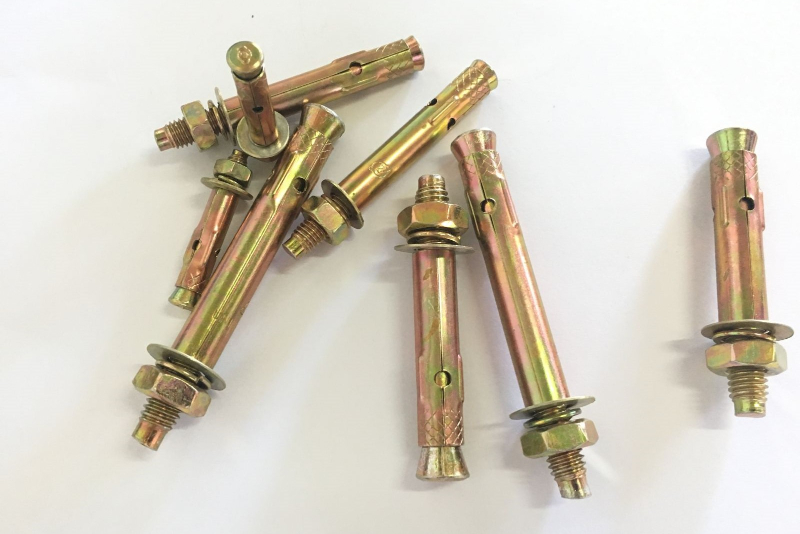 tacke nở sắt mua ở đâu