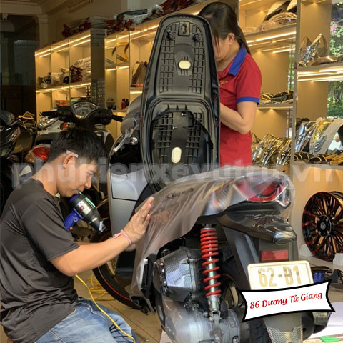 Dán keo xe SH Mode 2020 decal nhám