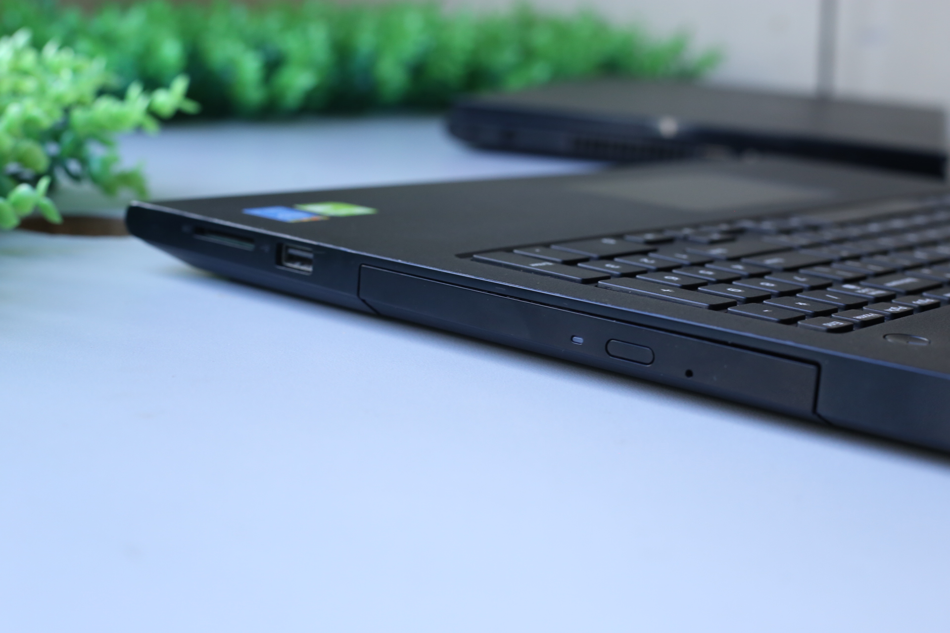 Dell Inspiron 3543 card rời, cỗ máy văn phòng kiêm đồ họa giá rẻ ( i5-5200U, RAM 4G, HDD 500G, VGA Nvidia Geforce 820M- 2G, màn 15.6" HD ) 17 img 0221