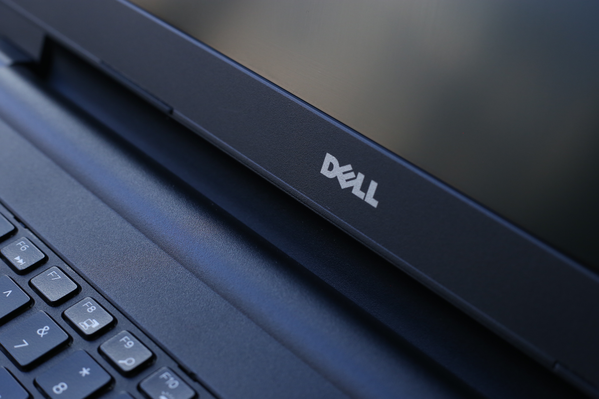 Dell Inspiron 3543 card rời, cỗ máy văn phòng kiêm đồ họa giá rẻ ( i5-5200U, RAM 4G, HDD 500G, VGA Nvidia Geforce 820M- 2G, màn 15.6" HD ) 21 img 0235