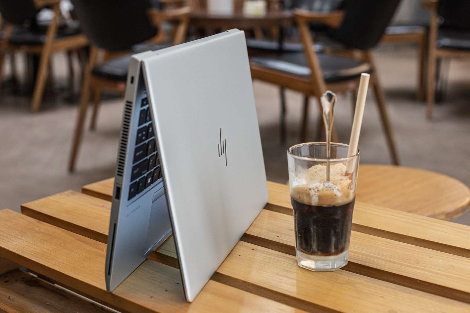 HP Elitebook 840 G6 , laptop văn phòng cao cấp, bảo mật vân tay ( i5-8365U, RAM 8G, SSD NVMe 256G, VGA Intel UHD 620, màn 14" Full HD IPS, 100% sRGB) 15 img 7187 copy 8bdf1e26 2470 40c1 8934 2d24cb77872f