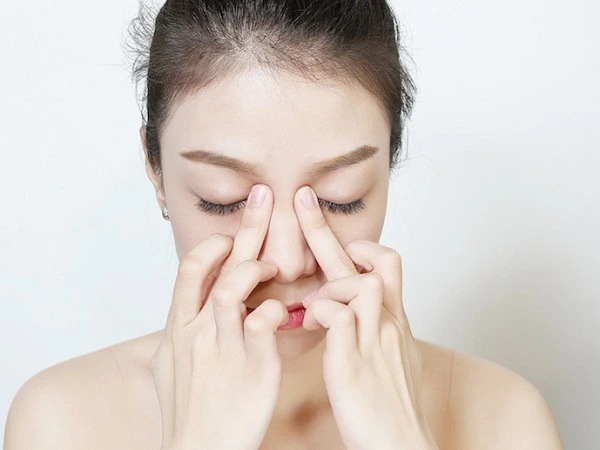 sai lầm khi sử dụng máy massage mắt