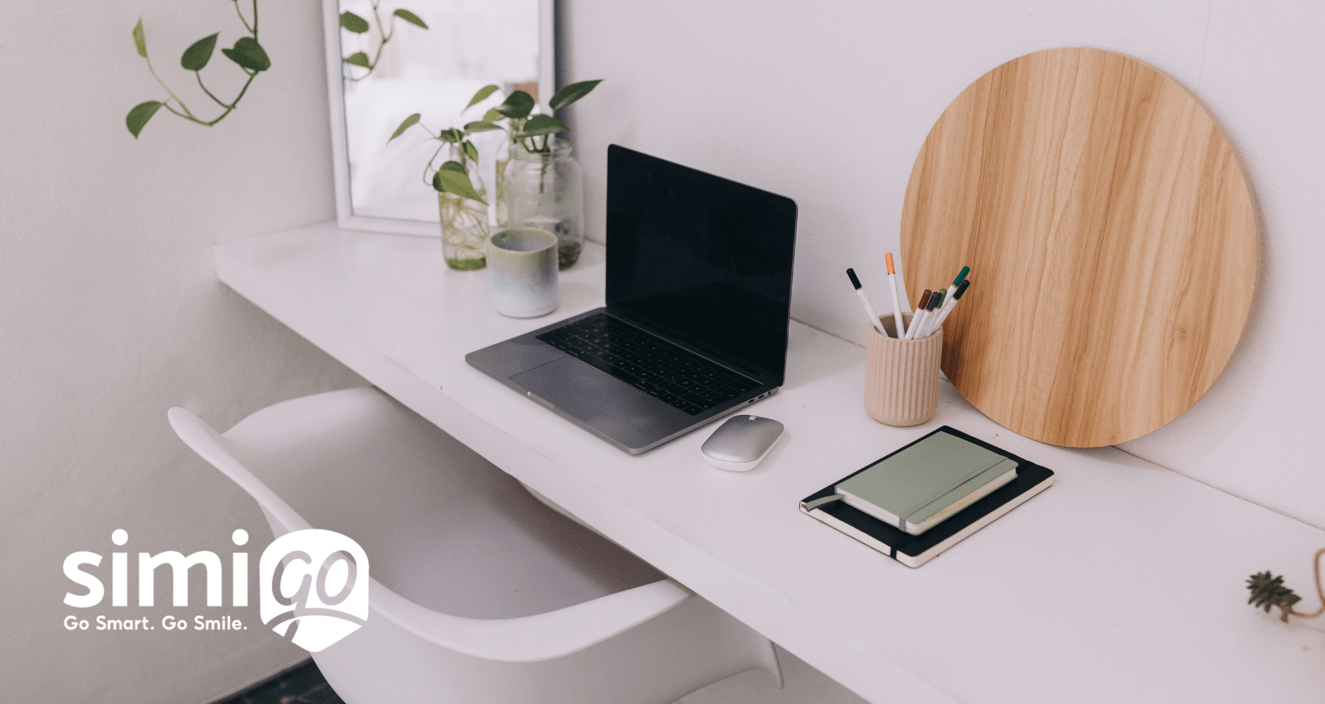 setup-ban-lam-viec-tai-nha-tham-my-tien-loi