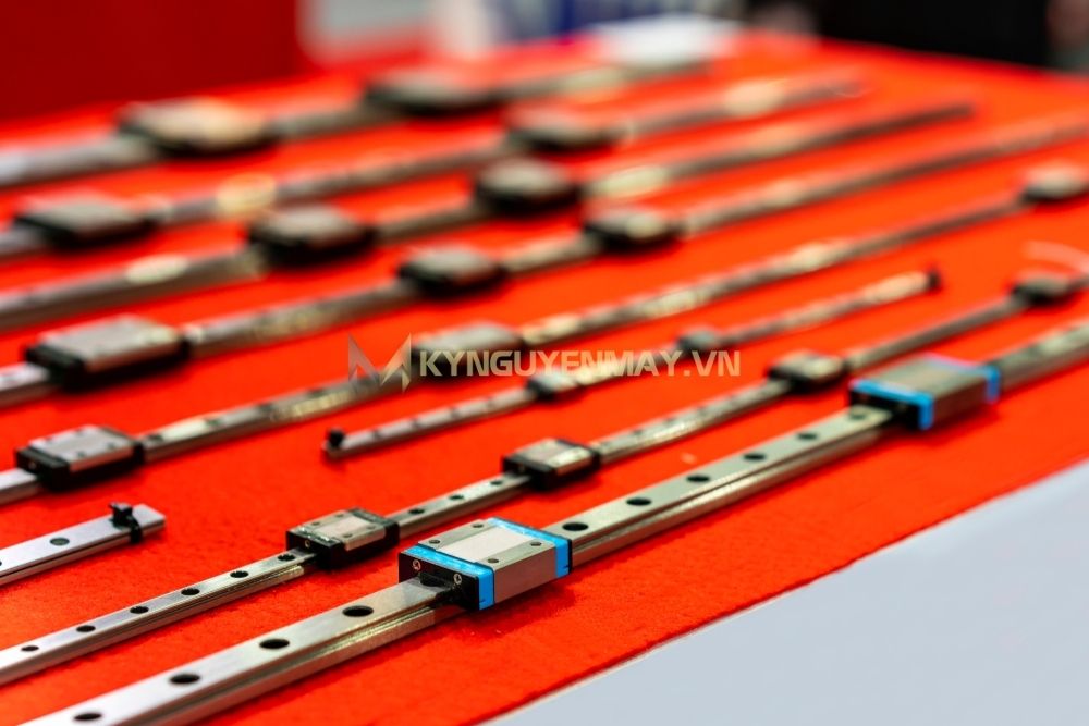 Con trượt SCHNEEBERGER MR W 55