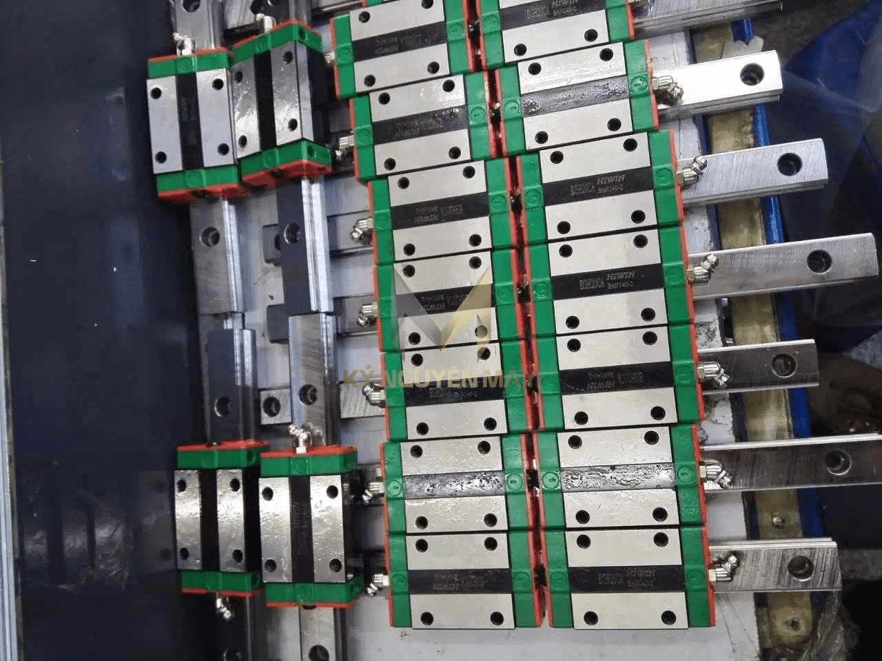 Hình ảnh sản phẩm con trượt vuông to Trung Quốc