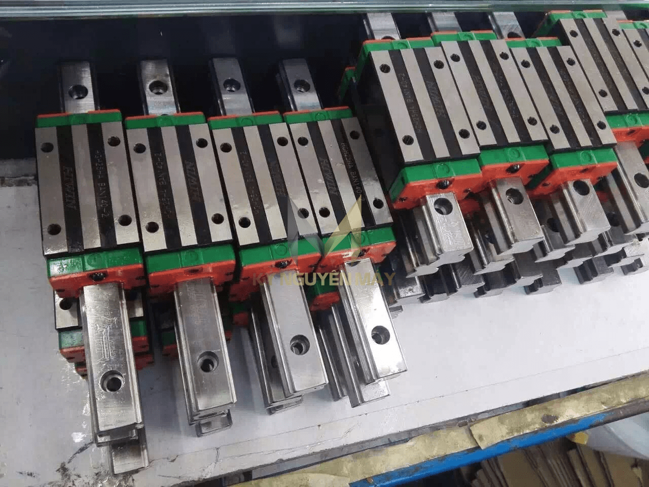 Hình ảnh sản phẩm con trượt vuông to Trung Quốc