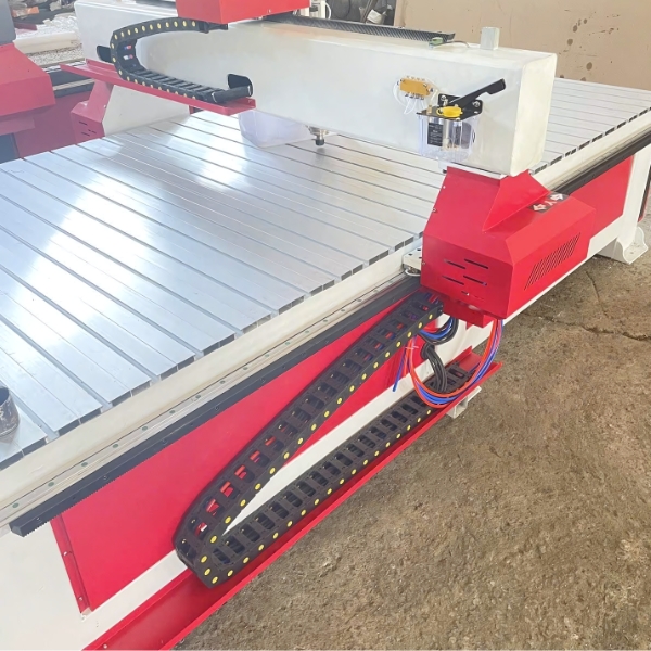 Khung máy và bàn cắt