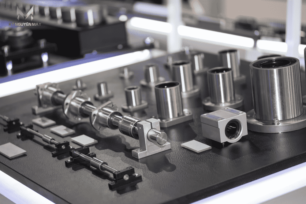 Sự khác nhau giữa thanh trượt vuông và thanh trượt tròn