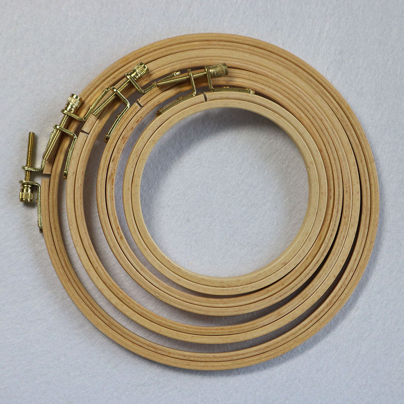 Nguyên liệu thêu tay: khung thêu gỗ