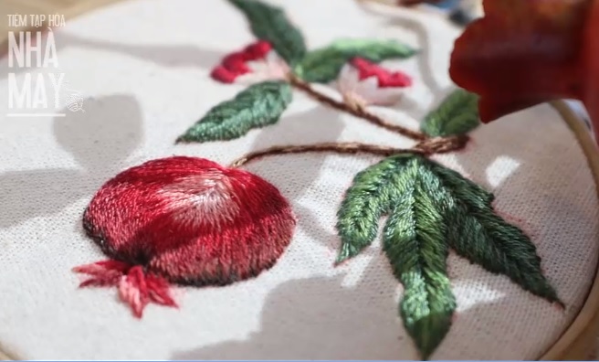 Học thêu cơ bản: Hướng dẫn thêu và phối màu trái lựu