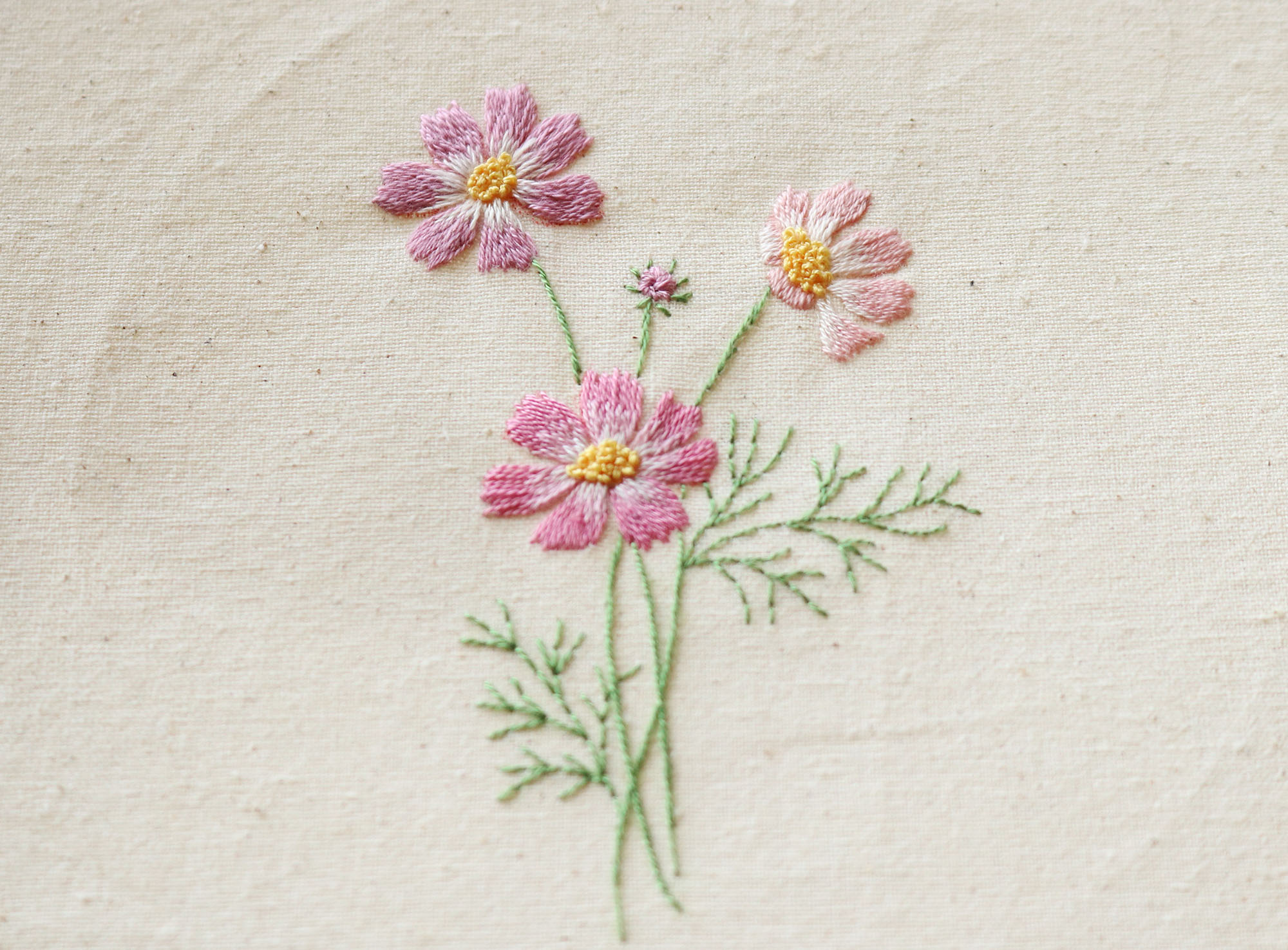 Học thêu hiện đại với các mũi thêu cơ bản - mũi lướt vặn