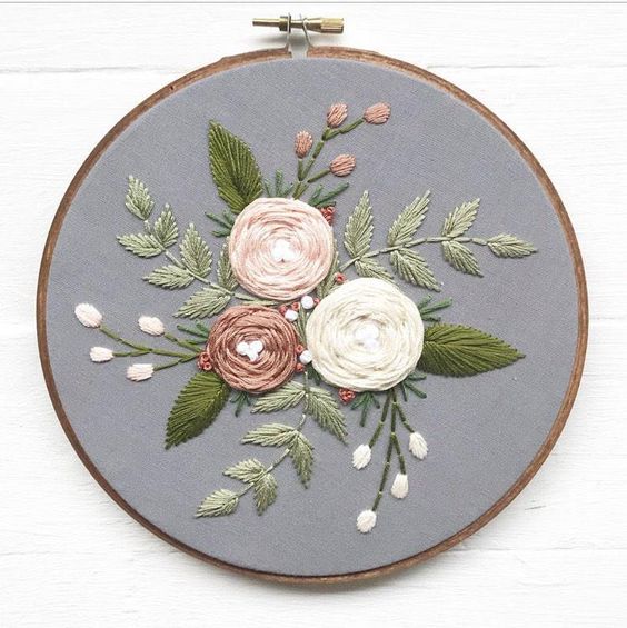 Cách phối màu và ứng dụng các mũi thêu để thêu bông hoa hồng