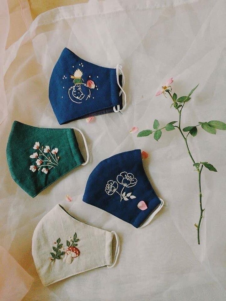 Những mẫu thêu khẩu trang nhỏ nhắn đơn giản