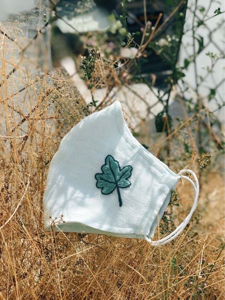 Những mẫu thêu khẩu trang nhỏ nhắn đơn giản