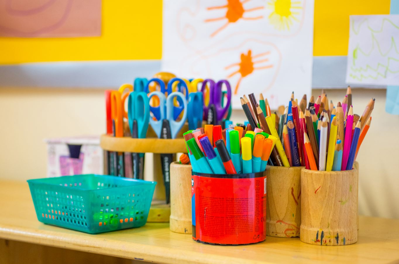 Khơi gợi cảm hứng học tập cho trẻ với quà tặng Tết là đồ dùng học tập mới