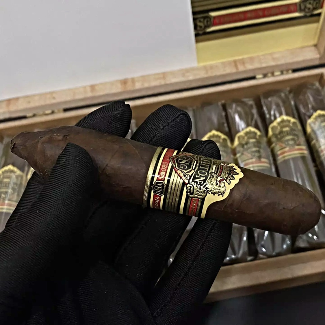Cigar Ashton Virgin Sun Grown Enchantment 4 Kỳ Lân Luxury cigar ashton virgin sun grown enchantment 10 Cigar Ashton Virgin Sun Grown Enchantment
