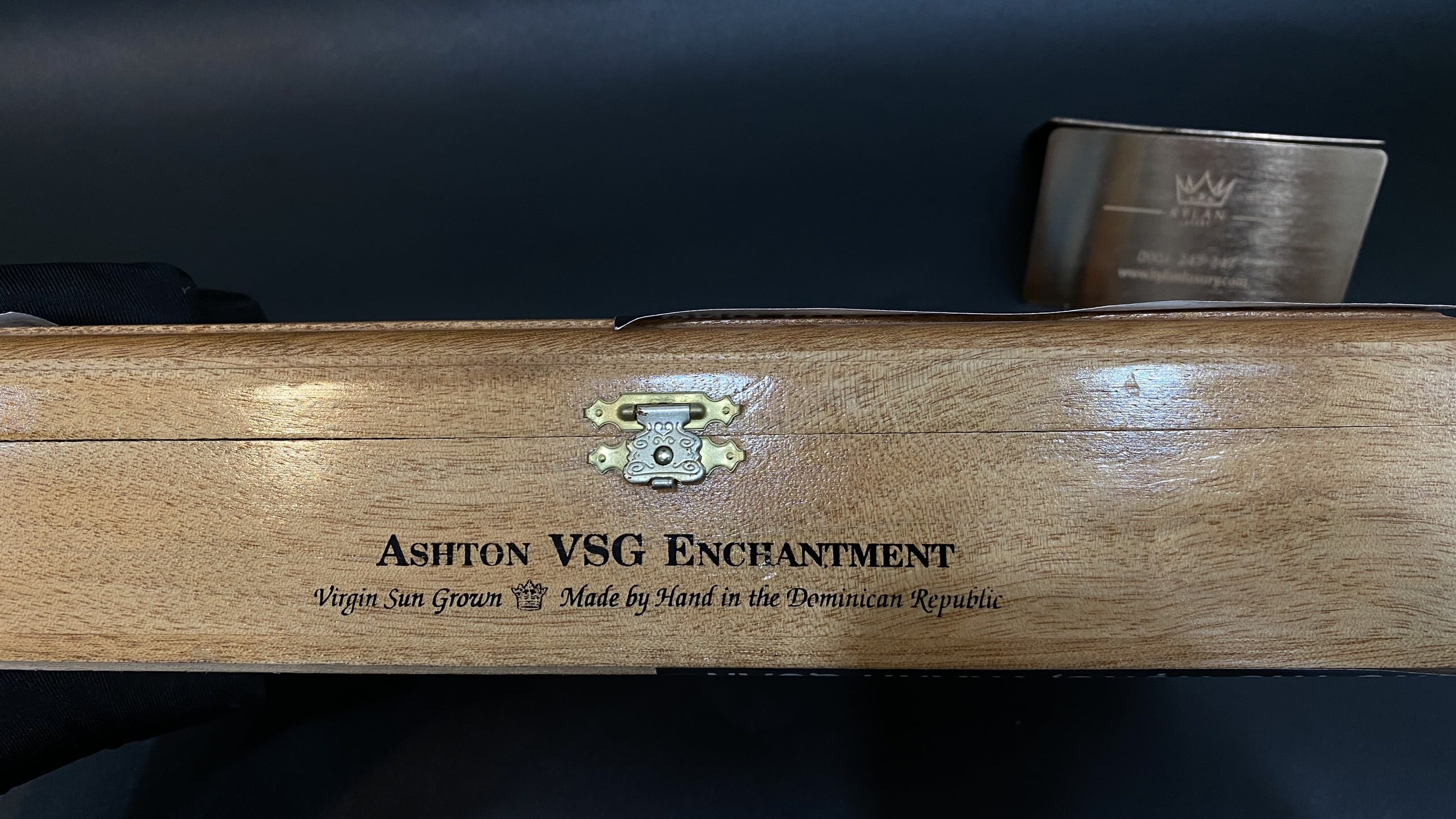 Cigar Ashton Virgin Sun Grown Enchantment 5 Kỳ Lân Luxury cigar ashton virgin sun grown enchantment 11 Cigar Ashton Virgin Sun Grown Enchantment