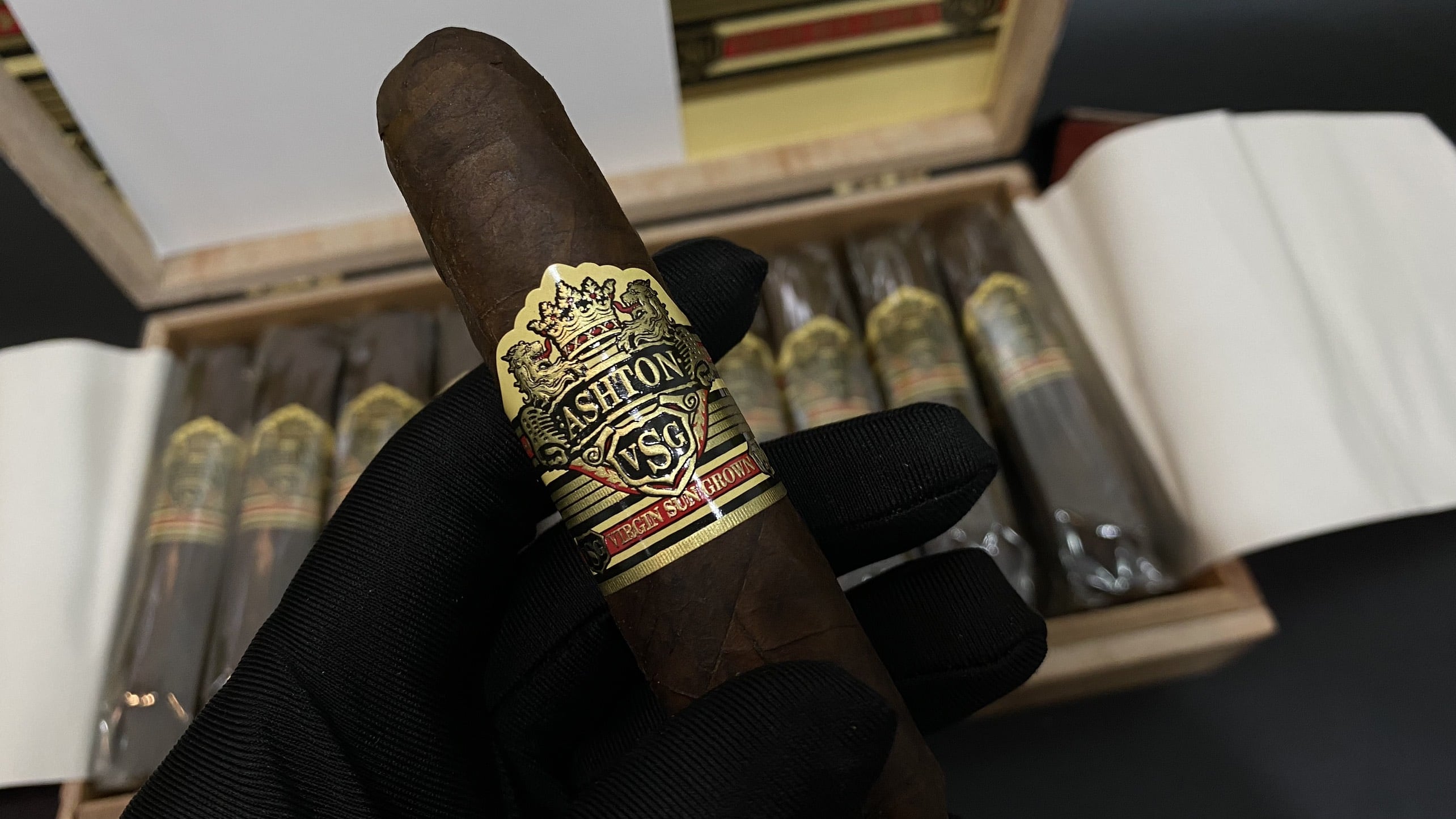 Cigar Ashton Virgin Sun Grown Enchantment 3 Kỳ Lân Luxury cigar ashton virgin sun grown enchantment 9 Cigar Ashton Virgin Sun Grown Enchantment