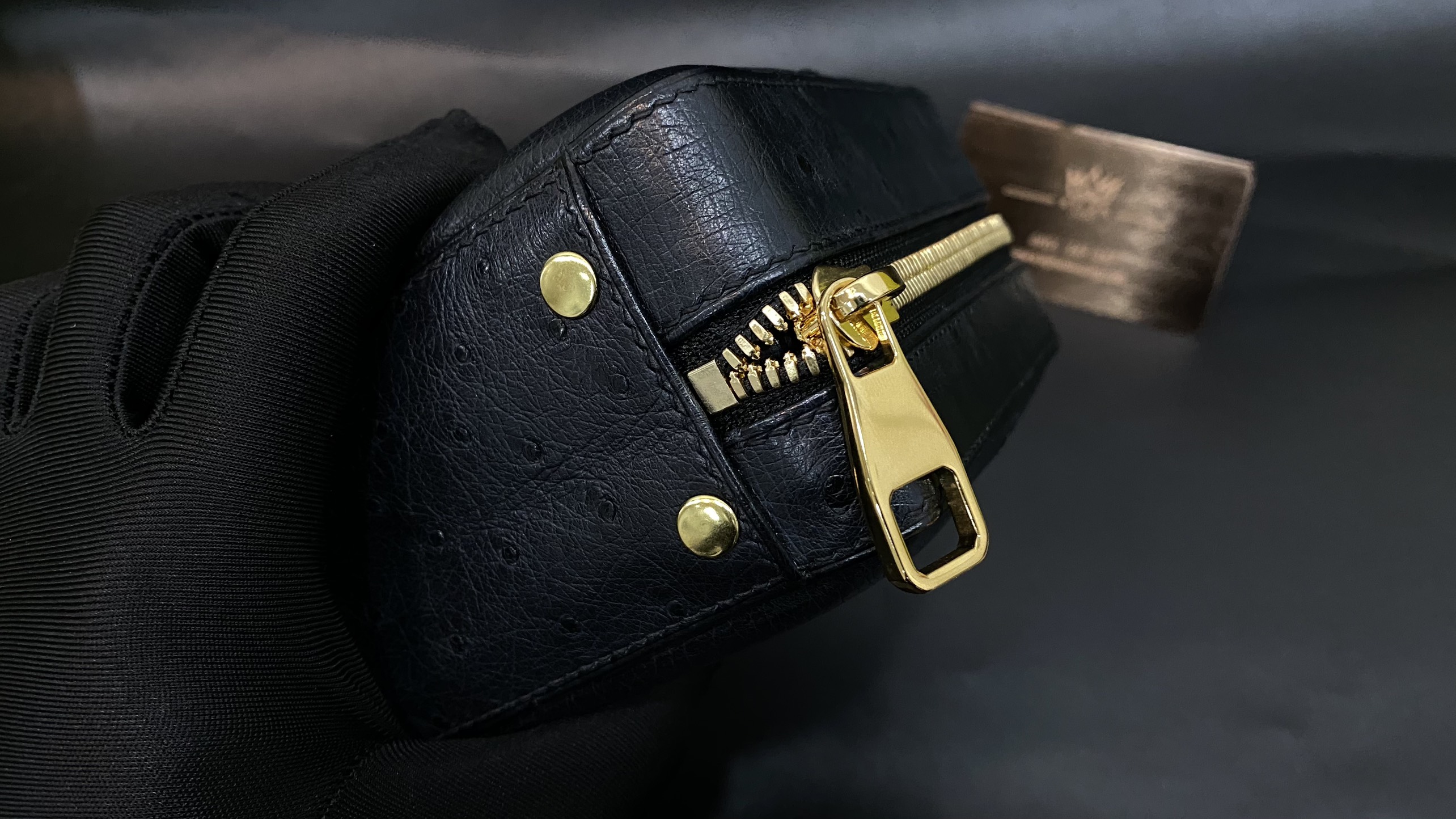 Hộp đựng xì gà da đà điểu 23 Kỳ Lân Luxury hop dung xi ga da da dieu 10 Hộp đựng xì gà da đà điểu