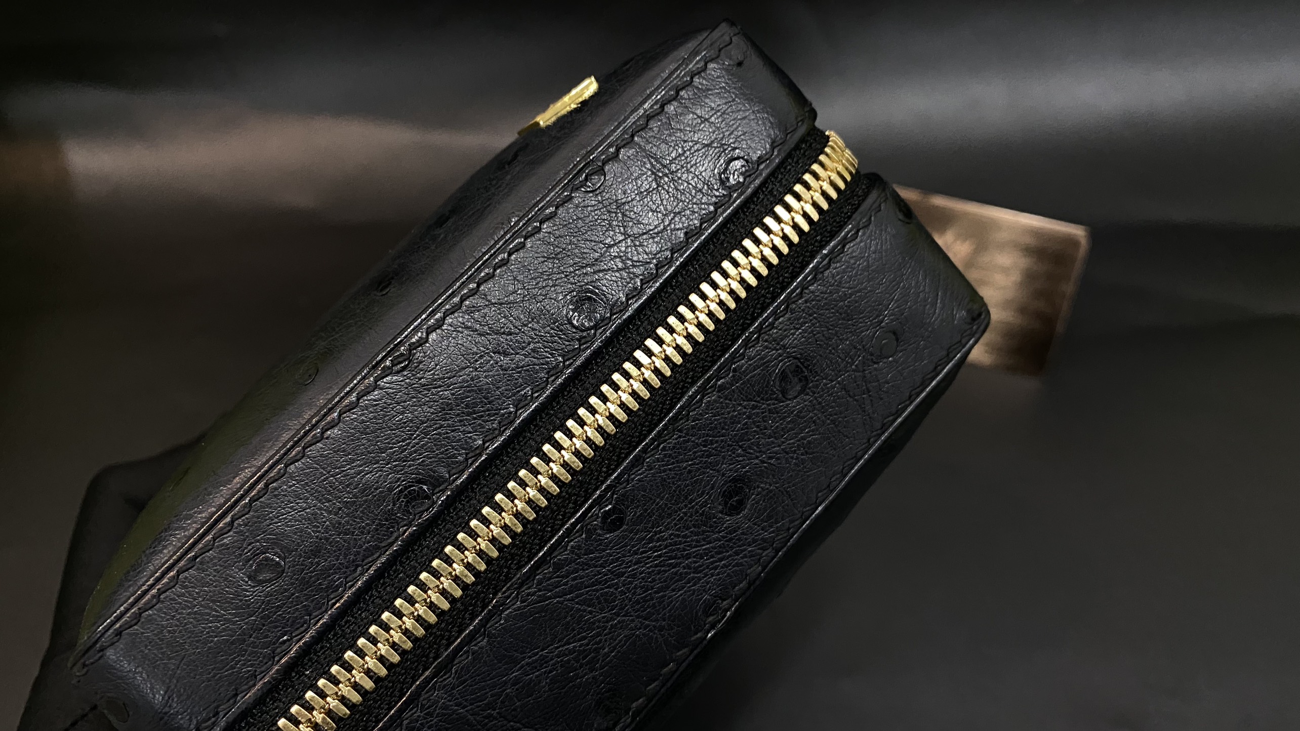 Hộp đựng xì gà da đà điểu 31 Kỳ Lân Luxury hop dung xi ga da da dieu 18 Hộp đựng xì gà da đà điểu