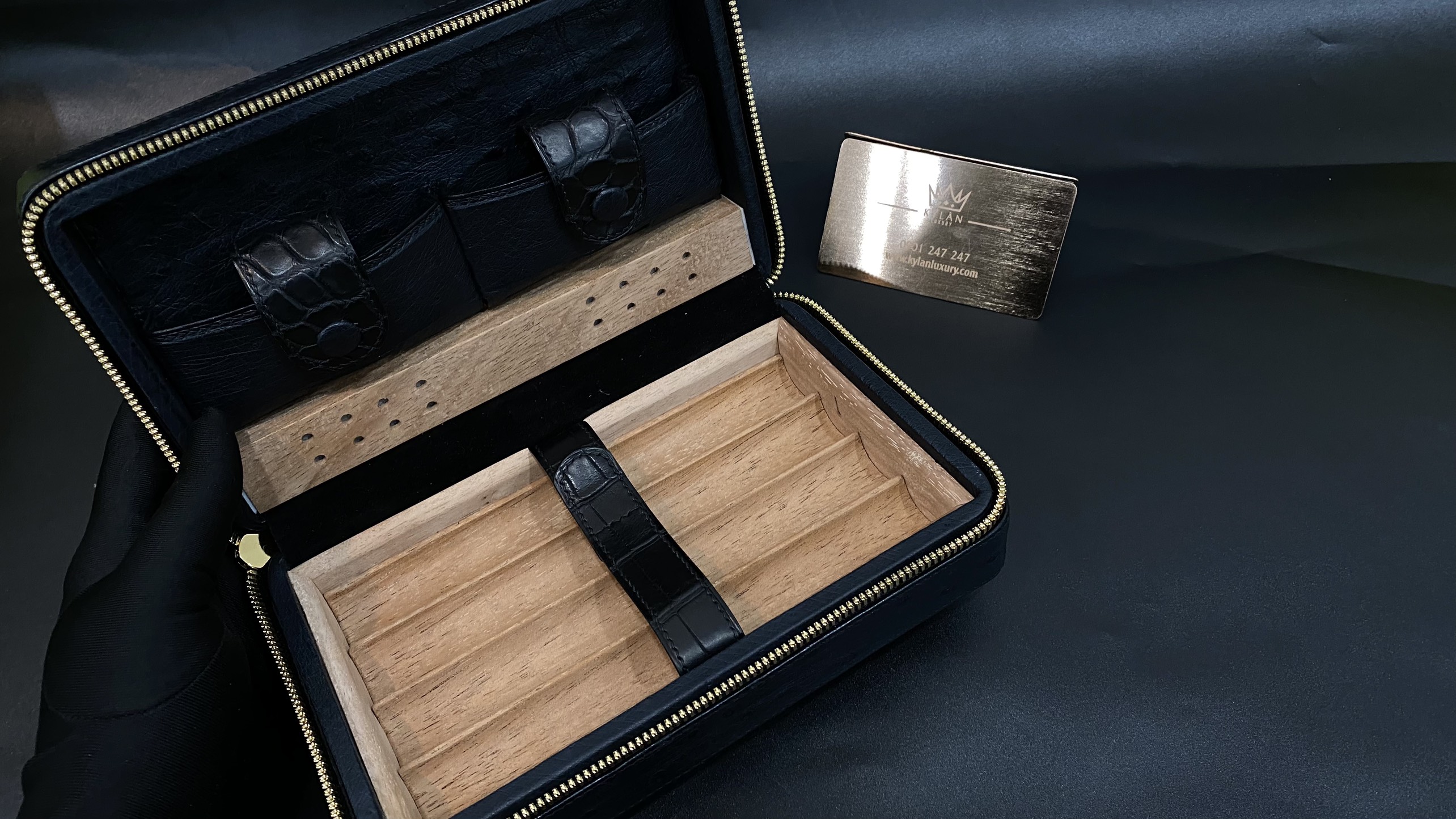 Hộp đựng xì gà da đà điểu 12 Kỳ Lân Luxury hop dung xi ga da da dieu 19 Hộp đựng xì gà da đà điểu