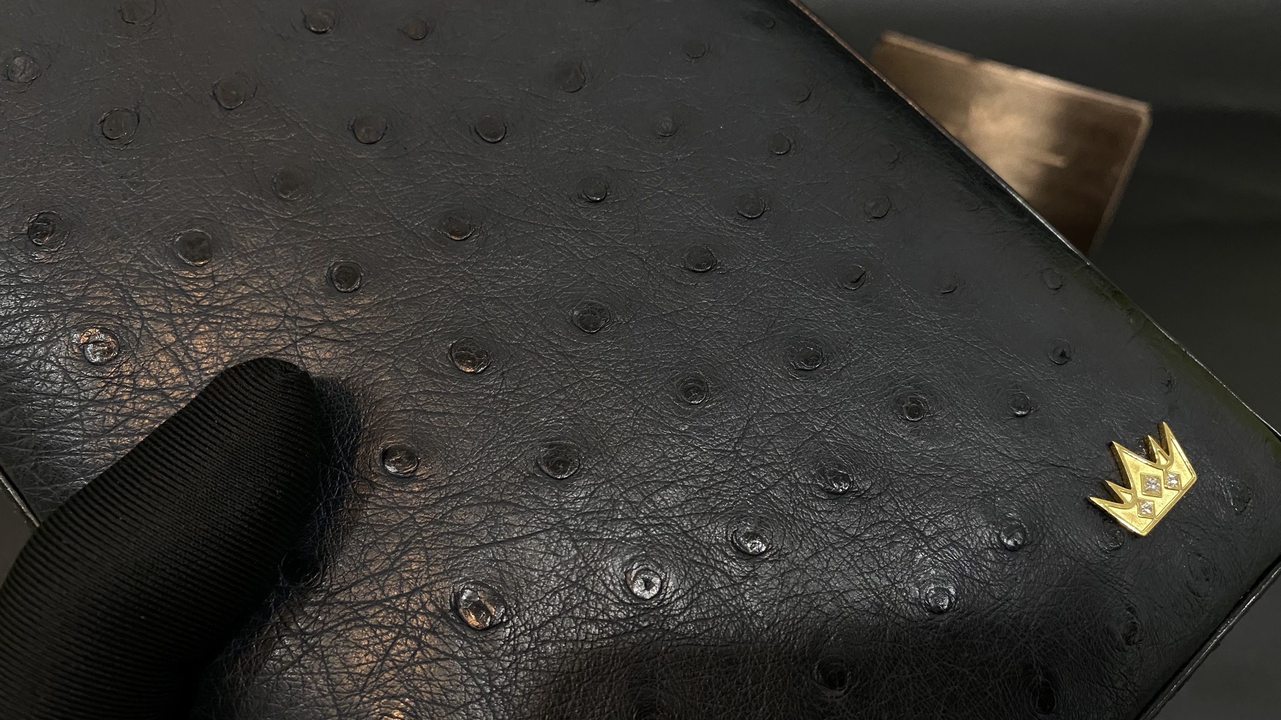 Hộp đựng xì gà da đà điểu 14 Kỳ Lân Luxury hop dung xi ga da da dieu 21 Hộp đựng xì gà da đà điểu