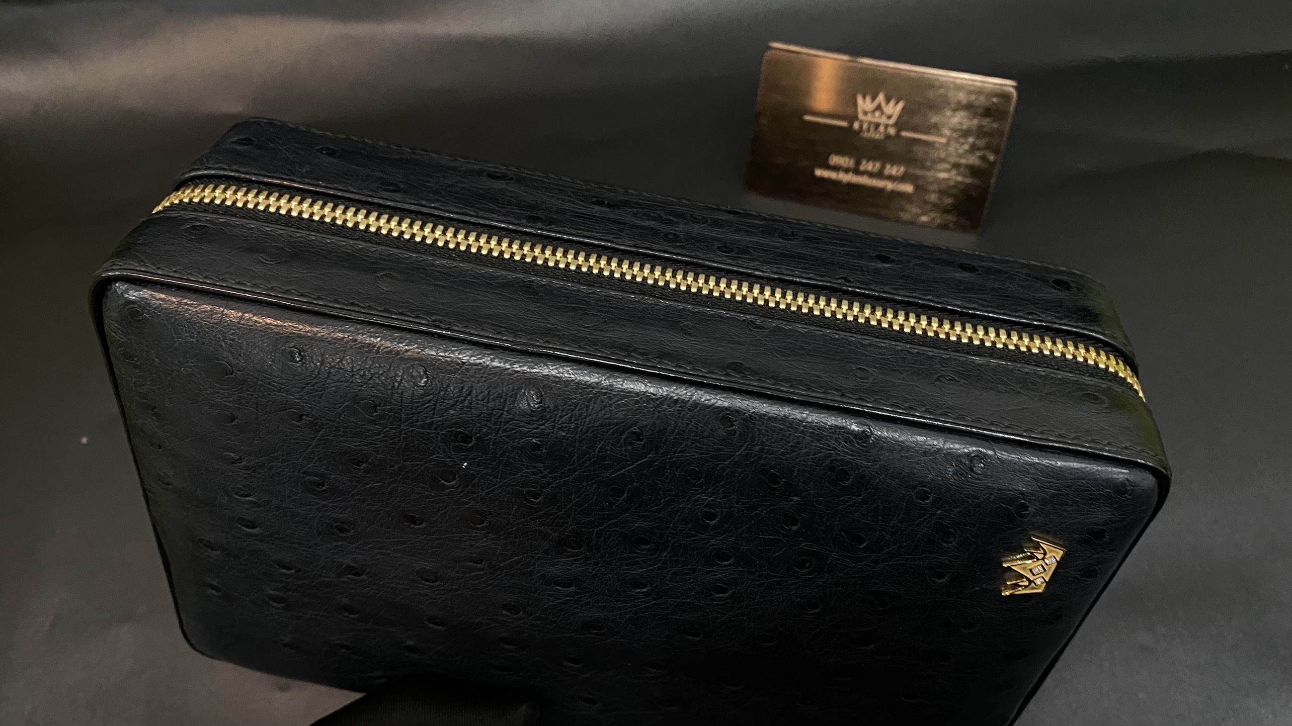 Hộp đựng xì gà da đà điểu 6 Kỳ Lân Luxury hop dung xi ga da da dieu 35 Hộp đựng xì gà da đà điểu