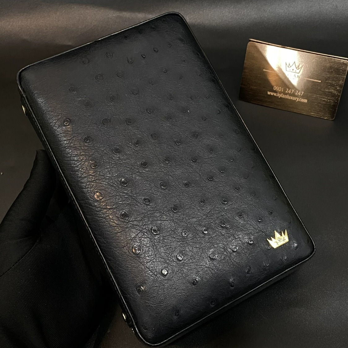 Hộp đựng xì gà da đà điểu 36 Kỳ Lân Luxury hop dung xi ga da da dieu 6 Hộp đựng xì gà da đà điểu