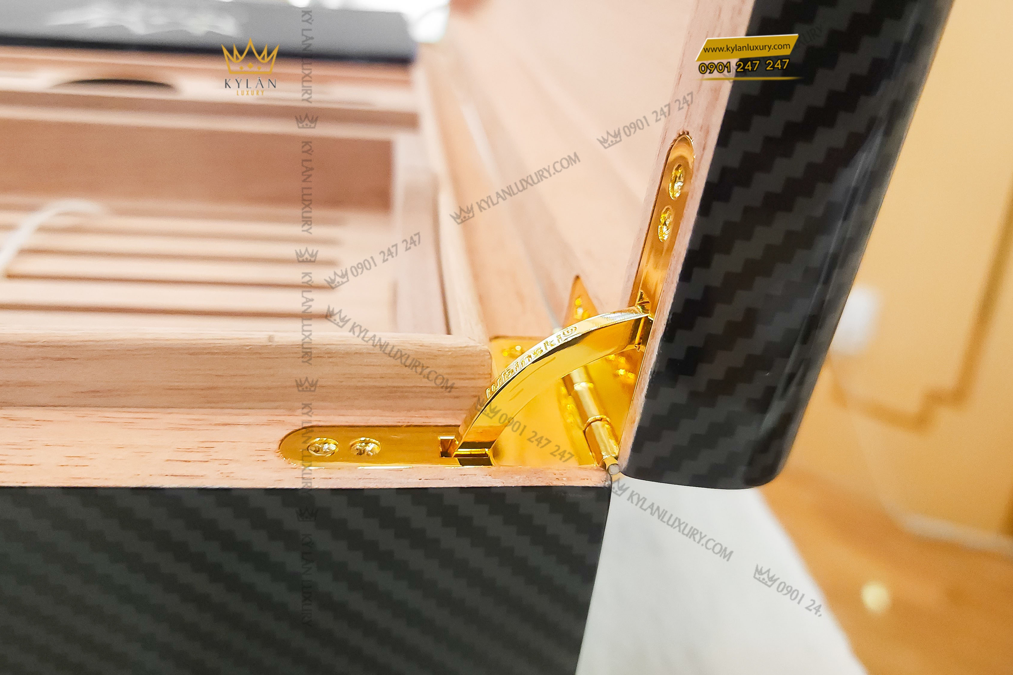 Hộp đựng xì gà Lubinski 8 Kỳ Lân Luxury hop dung xi ga lubinski 9 Hộp đựng xì gà Lubinski