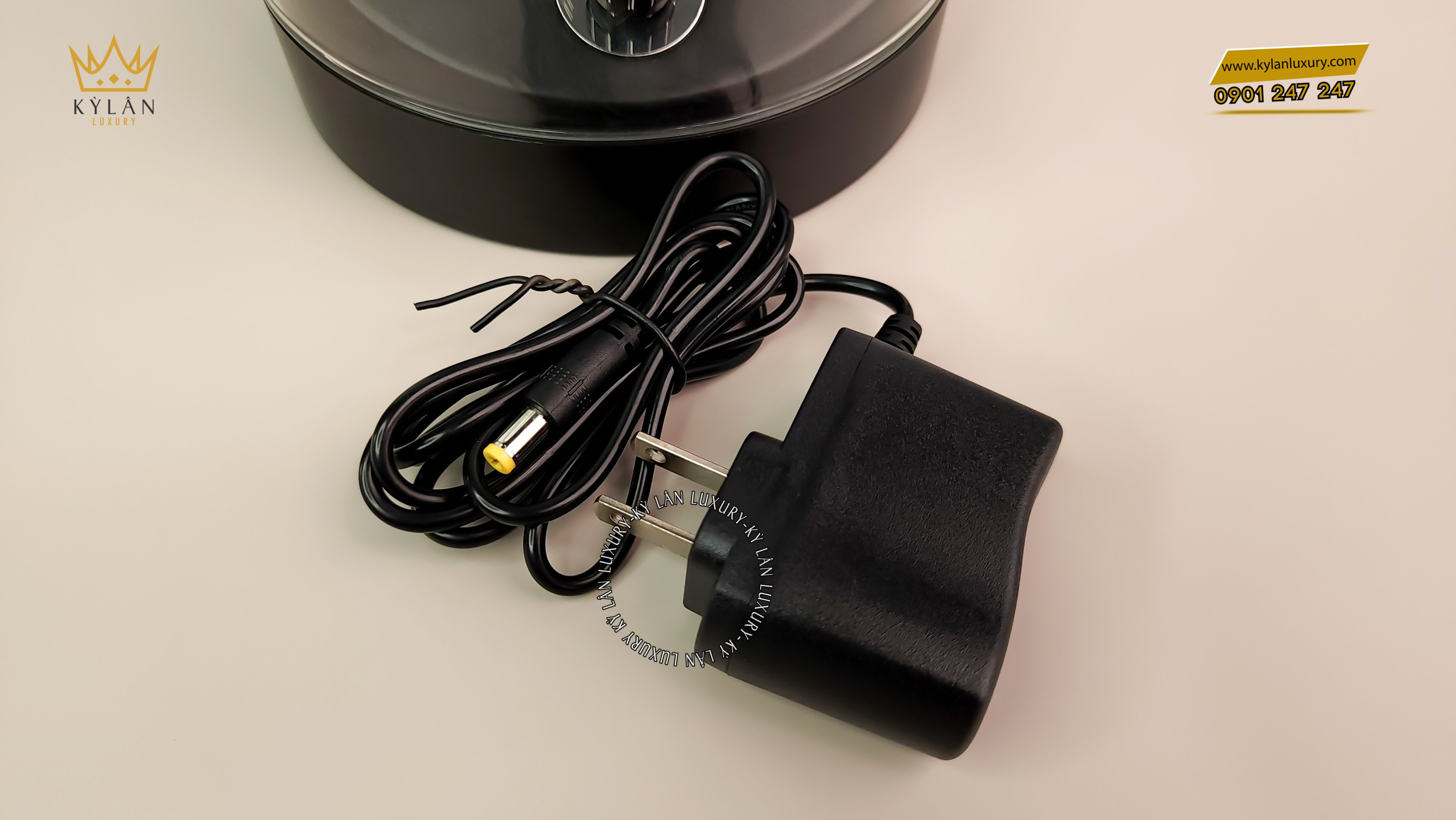 Hộp xoay đồng hồ 4 Kỳ Lân Luxury hop xoay dong ho 5 49204326 07ef 4e93 bba3 44b1d084b61d Hộp xoay đồng hồ