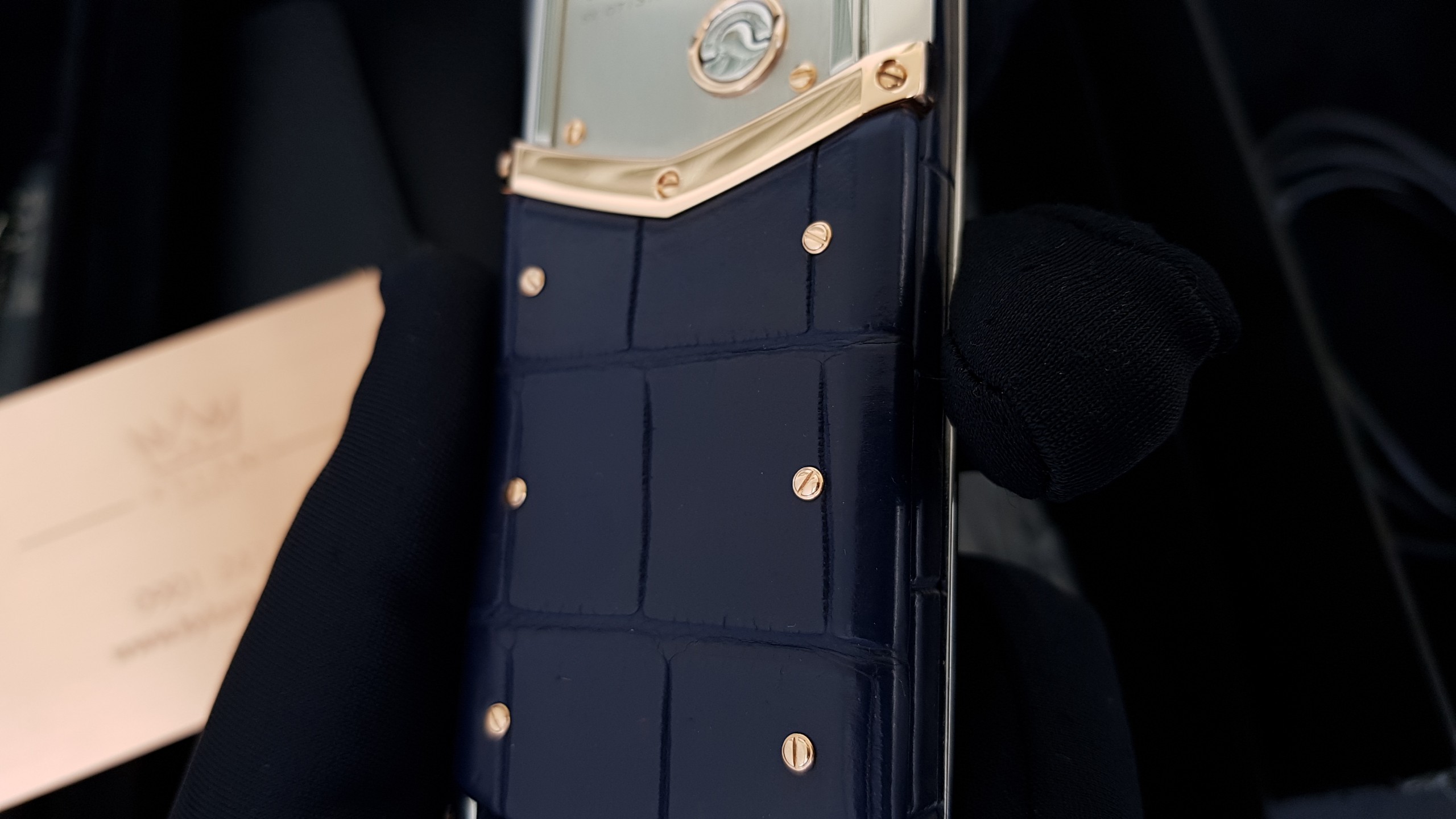 Vertu Signature S Blue Aligator Mix Gold 3 Kỳ Lân Luxury vertu signature s blu aligator mix gold 33 Vertu Signature S Blue Aligator Mix Gold