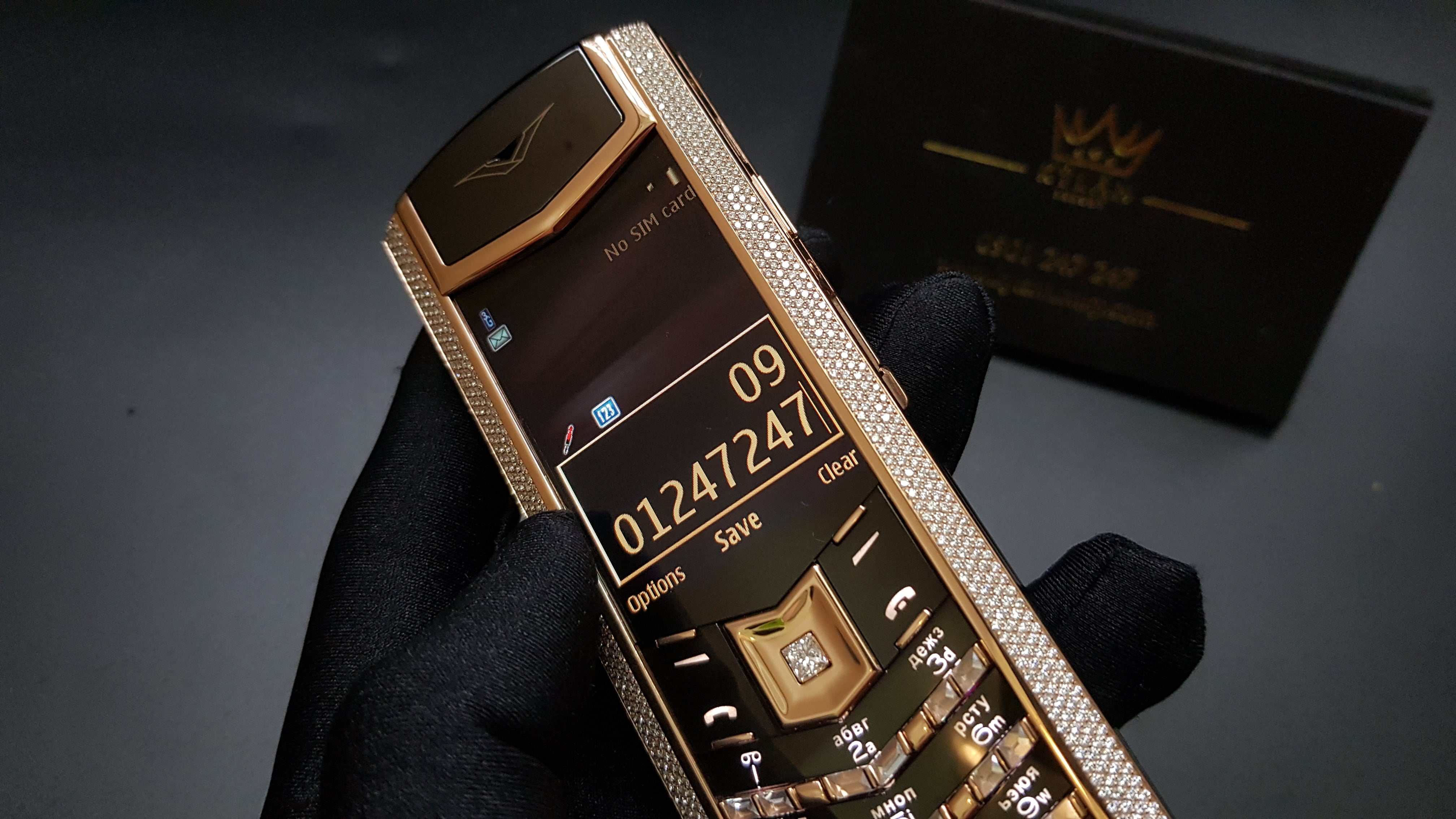 Vertu Signature S Vàng khối đính full kim cương 7 Kỳ Lân Luxury vertu signature s vang khoi dinh full kim cuong 46 Vertu Signature S Vàng khối đính full kim cương