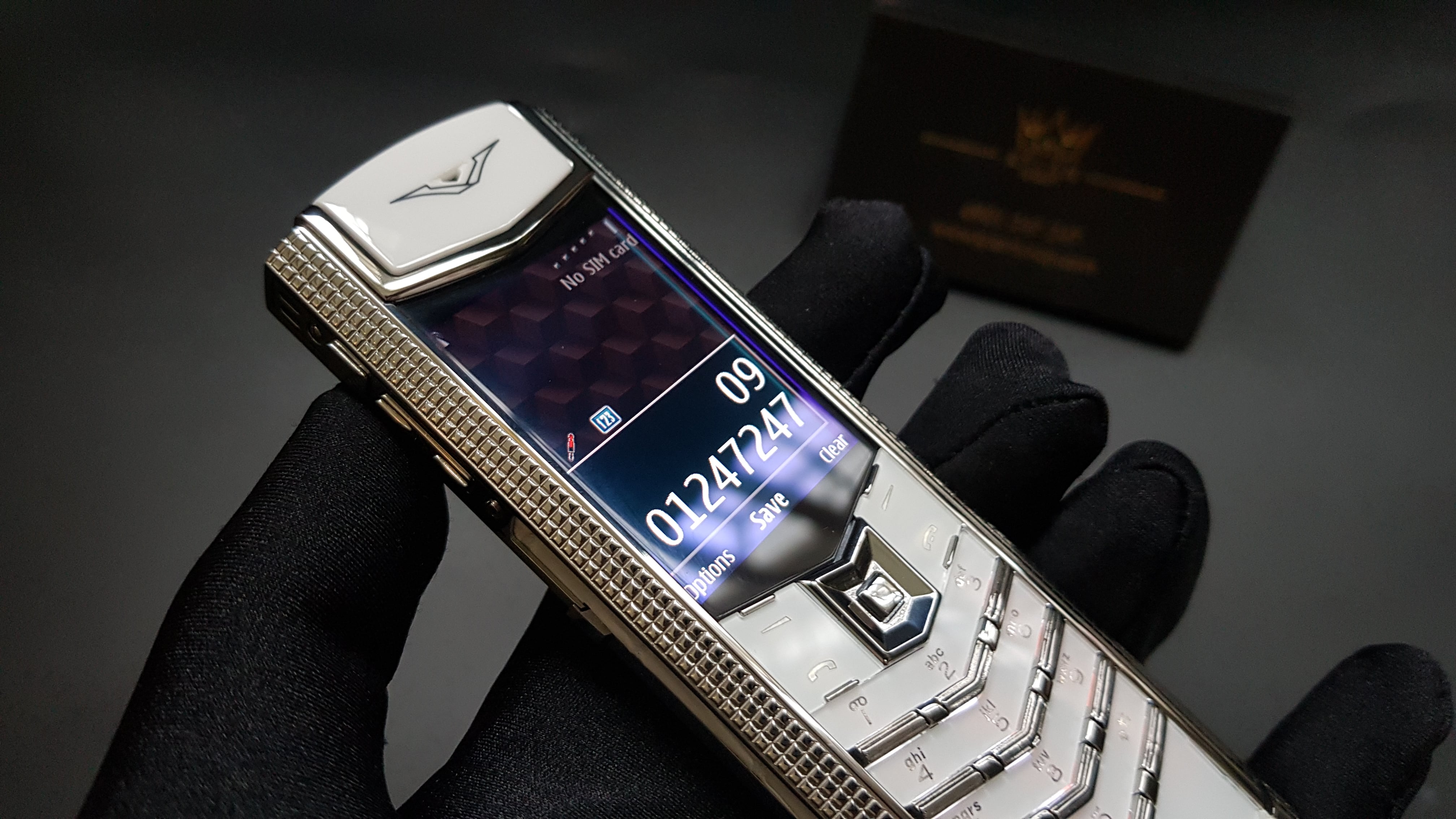 Vertu Signature S White Clous De Paris 28 Kỳ Lân Luxury vertu signature s white cloud de paris 11 Vertu Signature S White Clous De Paris