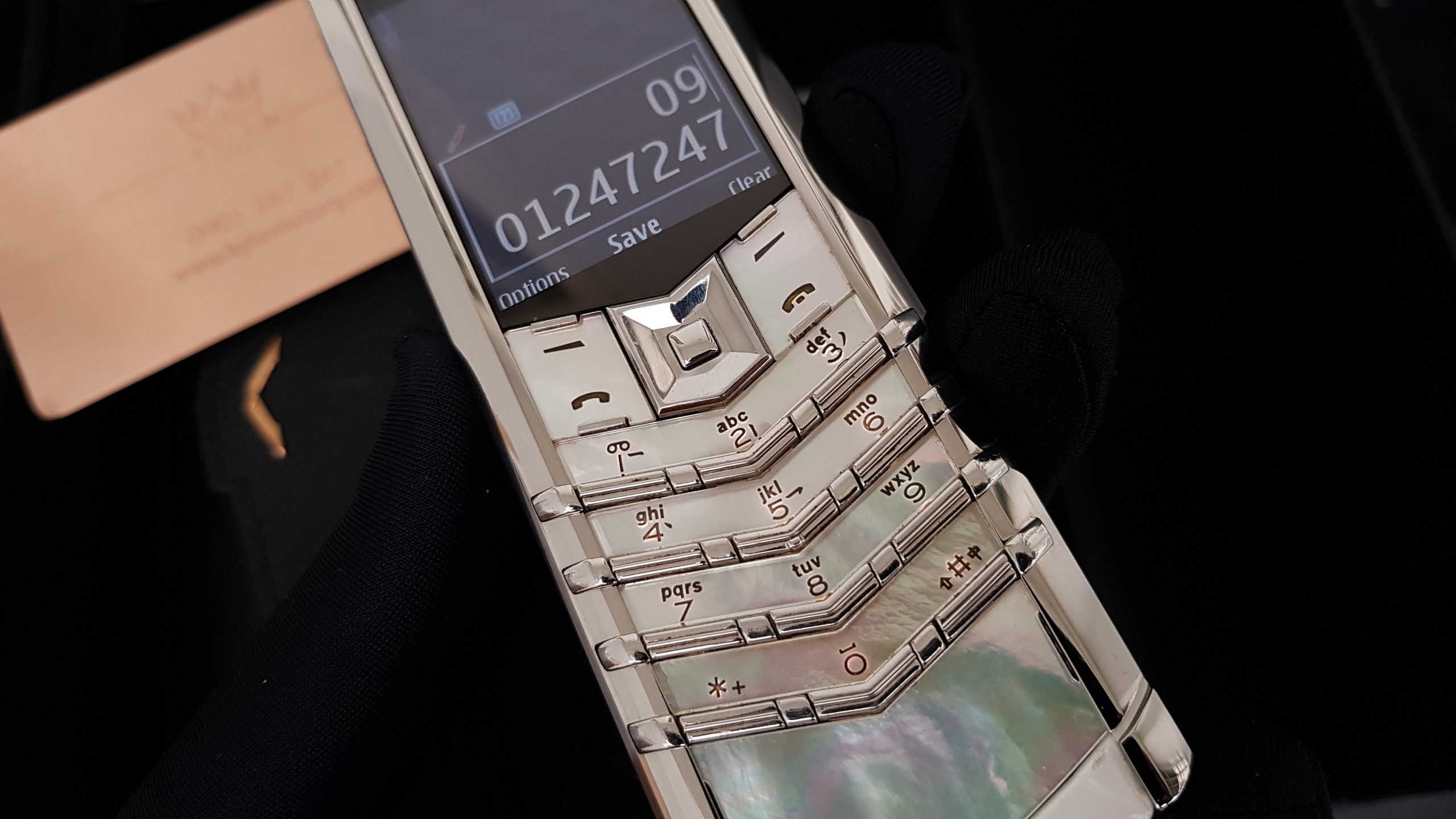 Vertu Signature S White Mother Of Pearl 16 Kỳ Lân Luxury vertu signature s white mother of pearl 28 3031ea9e 122a 4471 adb5 2e072666ad80 Vertu Signature S White Mother Of Pearl