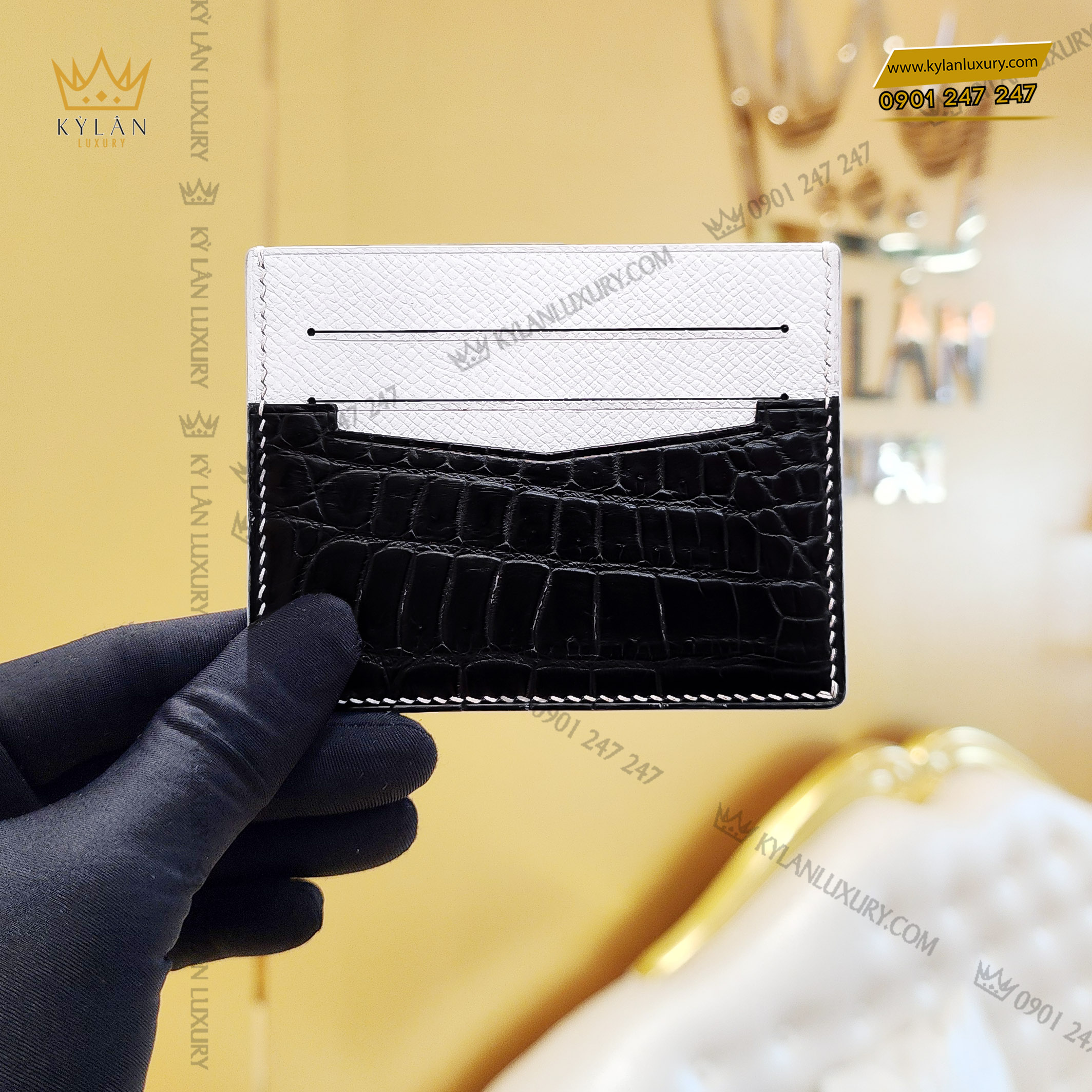 Ví da đựng thẻ da epsom mix da cá alligator màu trắng đen 3 Chiếc ví đựng những chiếc thẻ quyền lực của giới thượng lưu