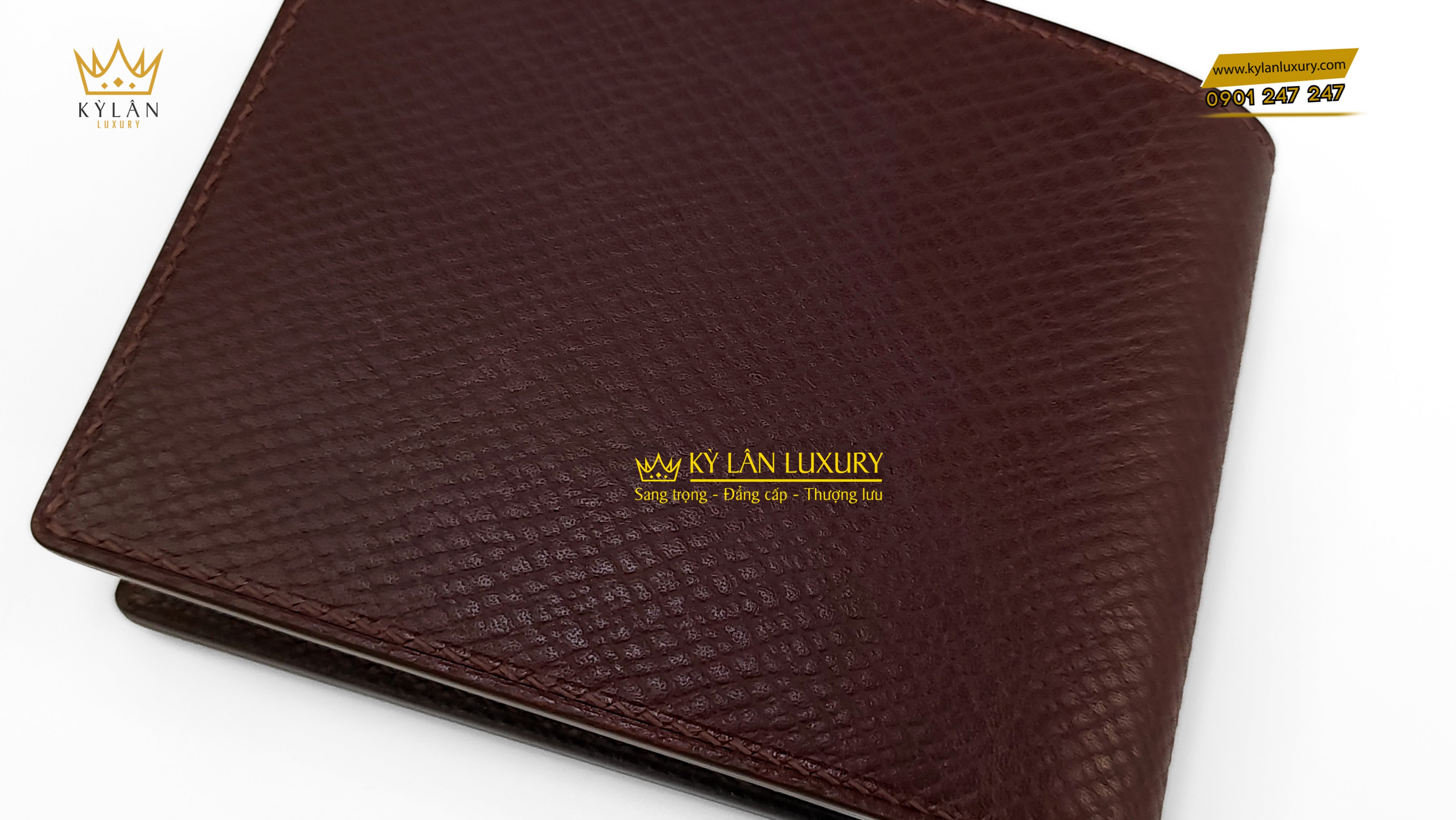 Ví nam da bê màu nâu logo vàng đính kim 14 Kỳ Lân Luxury vi nam da be mau nau logo vang dinh kim 4 Ví nam da bê màu nâu logo vàng đính kim