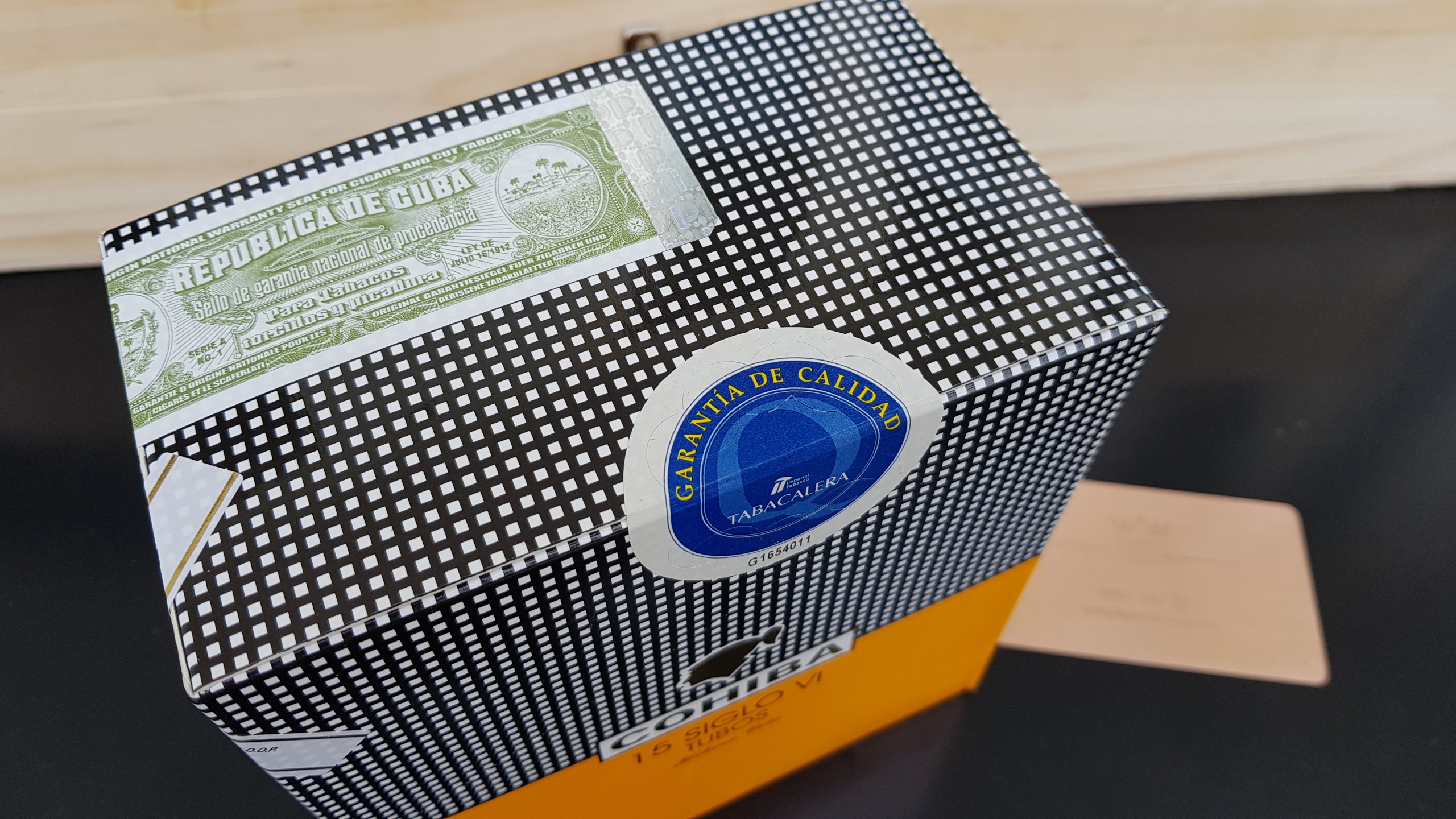 Xì gà Cohiba 4 Kỳ Lân Luxury xi ga cohiba 2 Xì gà Cohiba