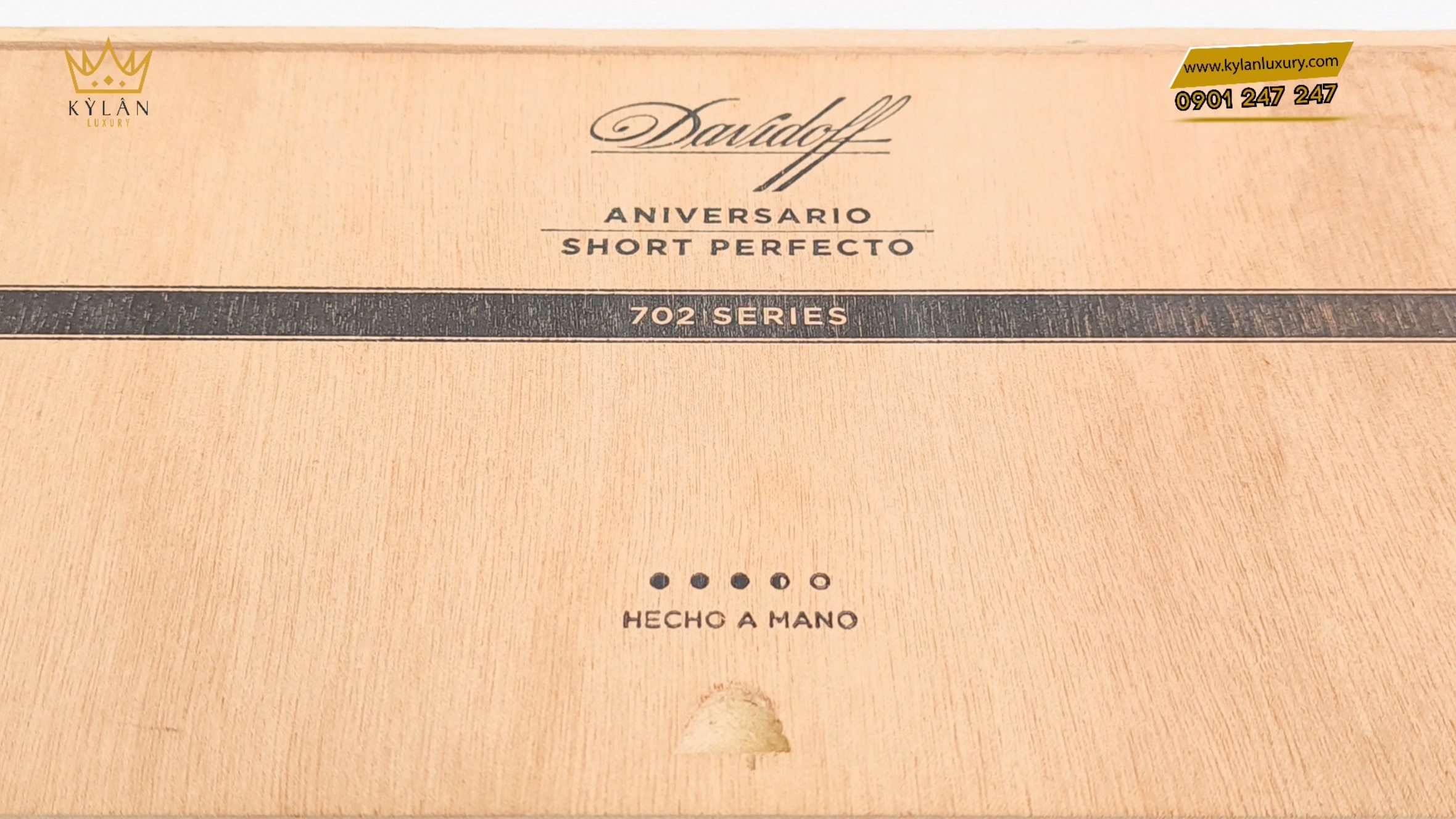Cigar Davidoff Aniversario Short Perfecto 13 Kỳ Lân Luxury xi ga davidoff aniversario short perfecto 3 Cigar Davidoff Aniversario Short Perfecto