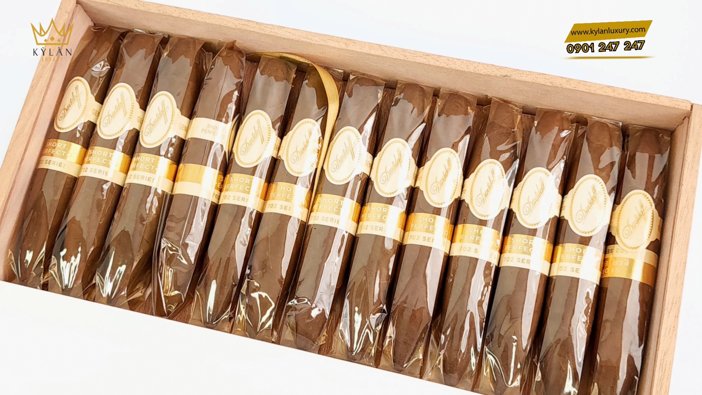 Cigar Davidoff Aniversario Short Perfecto 15 Kỳ Lân Luxury xi ga davidoff aniversario short perfecto 5 Cigar Davidoff Aniversario Short Perfecto