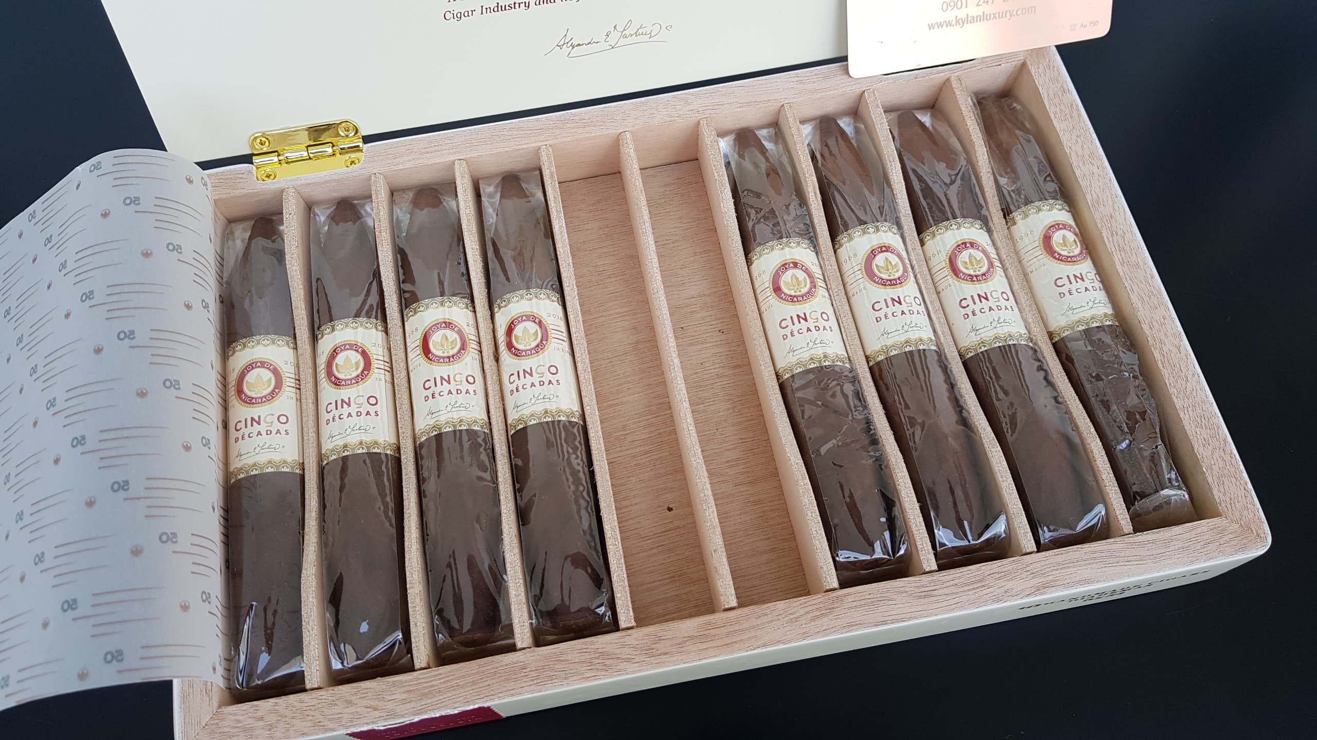 Xì gà Joya de Nicaragua Cinco Décadas Diadema 31 Kỳ Lân Luxury xi ga joya de nicaragua cinco de cadas diadema 14 Xì gà Joya de Nicaragua Cinco Décadas Diadema