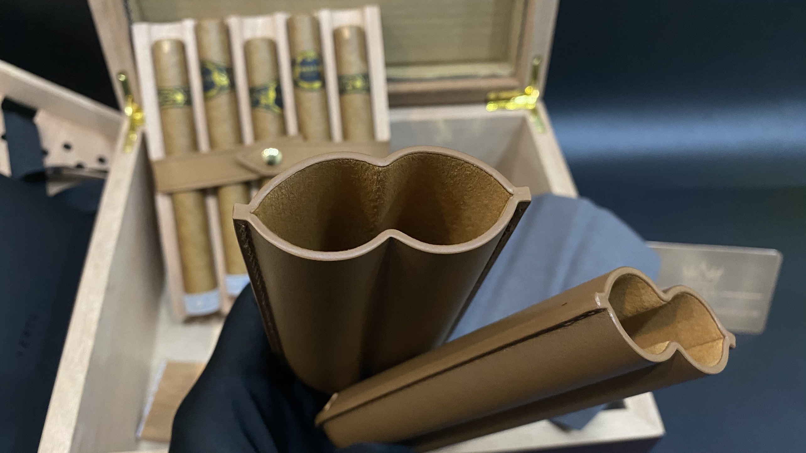 Xì gà Vertu - Cigar mang thương hiệu Vertu đẳng cấp đỉnh cao 33 Kỳ Lân Luxury xi ga vertu 1 Xì gà Vertu - Cigar mang thương hiệu Vertu đẳng cấp đỉnh cao