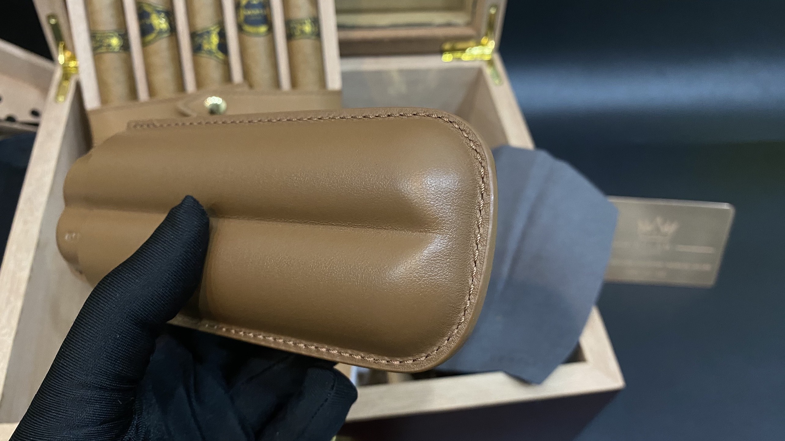 Xì gà Vertu - Cigar mang thương hiệu Vertu đẳng cấp đỉnh cao 12 Kỳ Lân Luxury xi ga vertu 19 Xì gà Vertu - Cigar mang thương hiệu Vertu đẳng cấp đỉnh cao