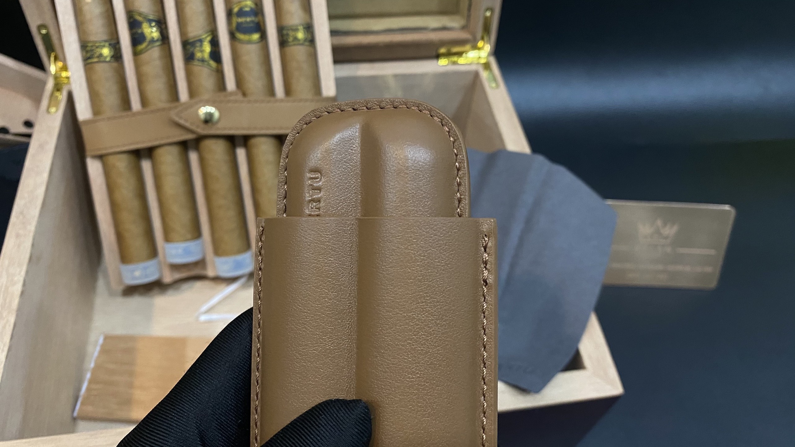 Xì gà Vertu - Cigar mang thương hiệu Vertu đẳng cấp đỉnh cao 35 Kỳ Lân Luxury xi ga vertu 3 Xì gà Vertu - Cigar mang thương hiệu Vertu đẳng cấp đỉnh cao