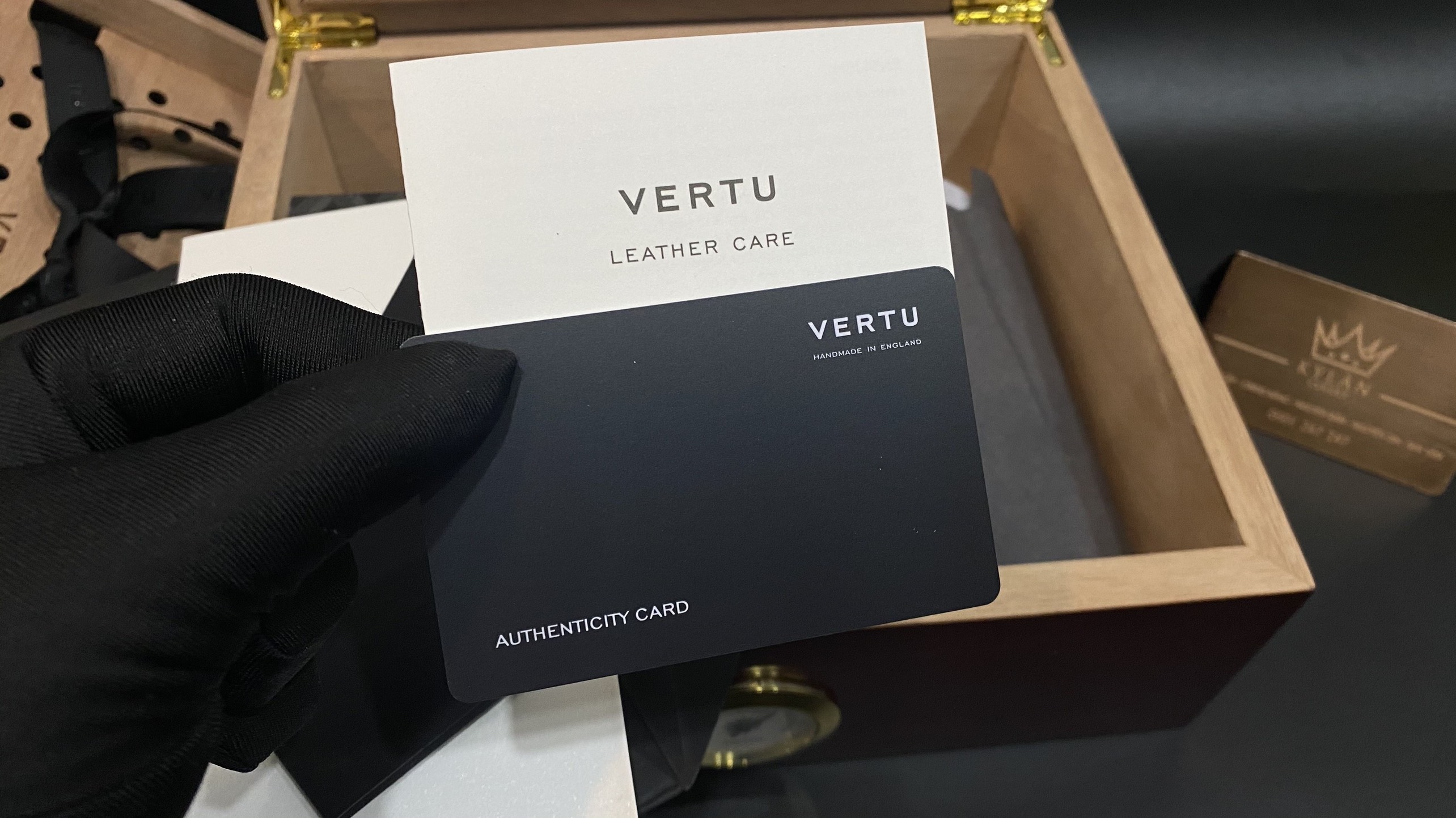 Xì gà Vertu - Cigar mang thương hiệu Vertu đẳng cấp đỉnh cao 37 Kỳ Lân Luxury xi ga vertu 5 Xì gà Vertu - Cigar mang thương hiệu Vertu đẳng cấp đỉnh cao