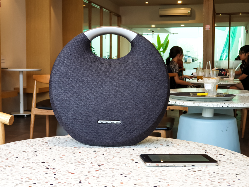 Loa Bluetooth Harman Kardon Onyx Studio 5 Blue