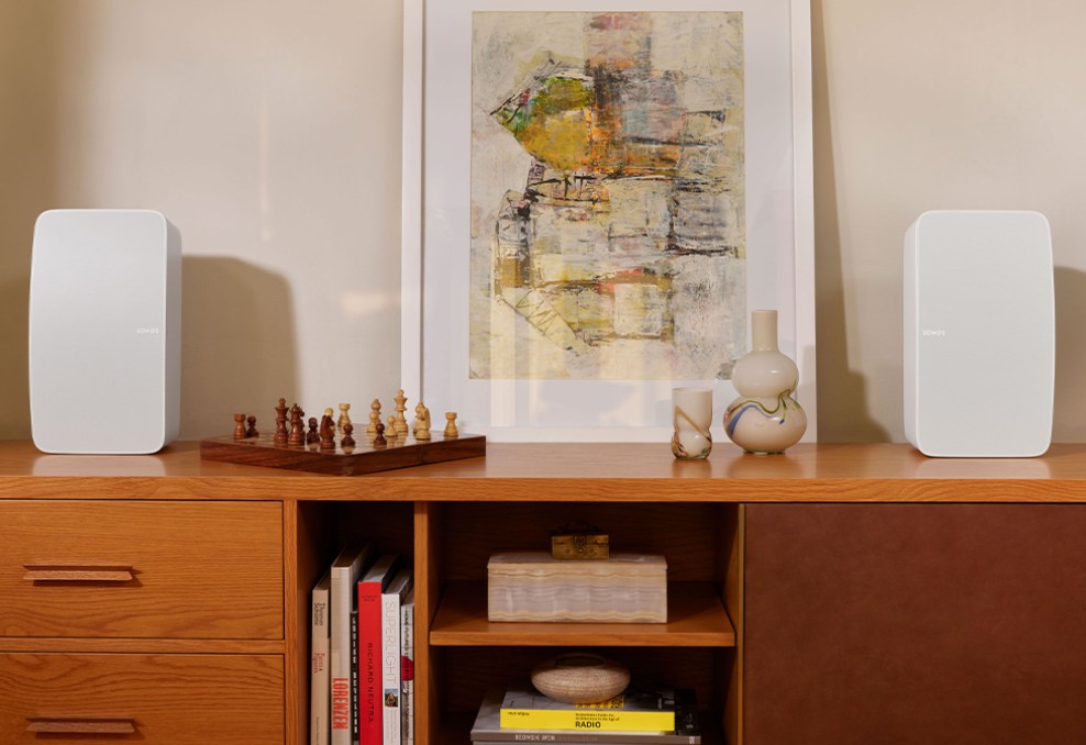Đánh Giá Sonos Five: Loa All-in-One Tốt Nhất Cho Người Yêu Nhạc?