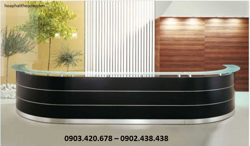 Màu sắc quầy lễ tân phải có sự hài hòa với tổng thể